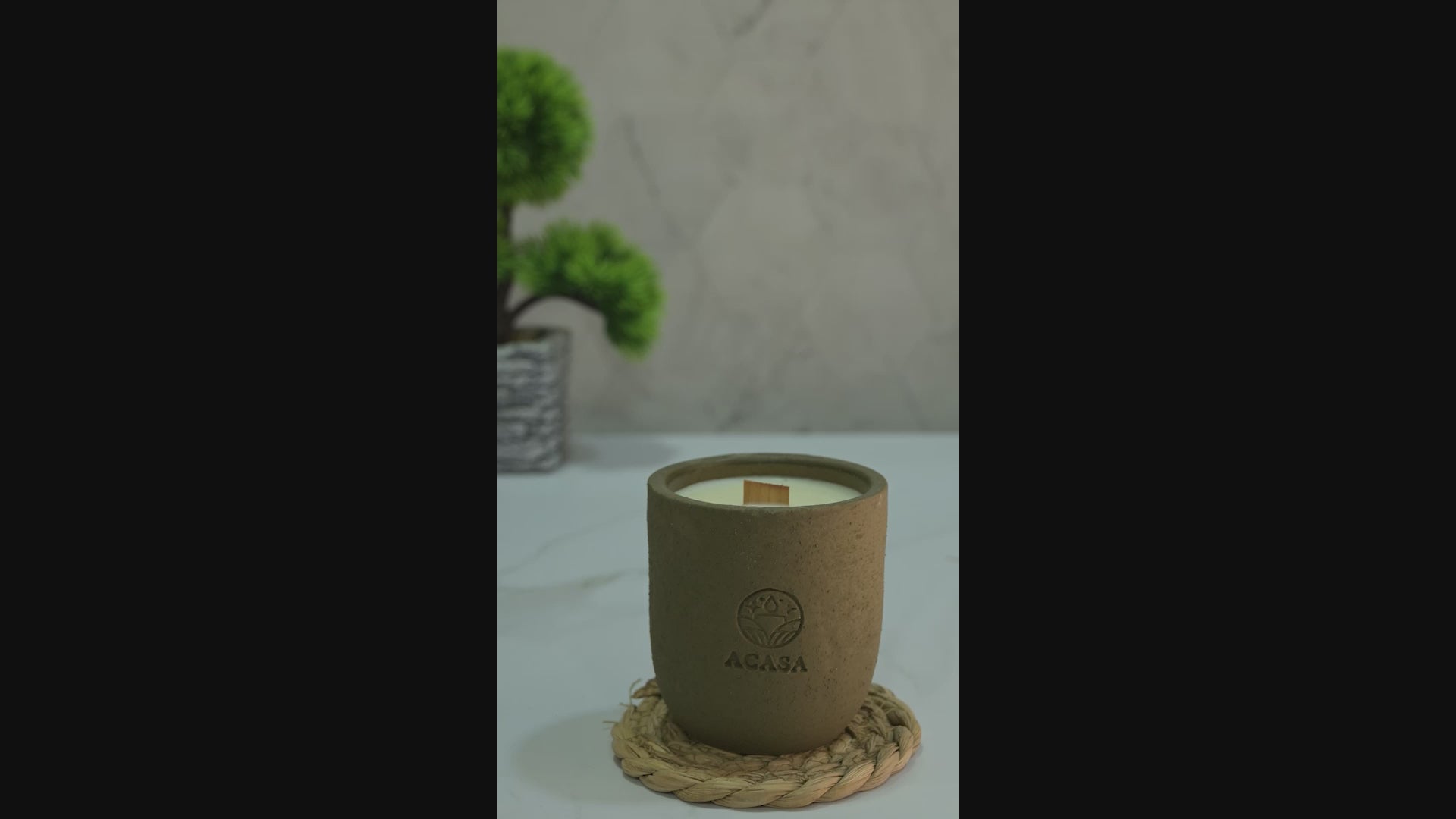 ACASA Handmade Coconut Scented Candle, 240 g – Natural Essential Oils, Wooden Wick, Reusable Jar