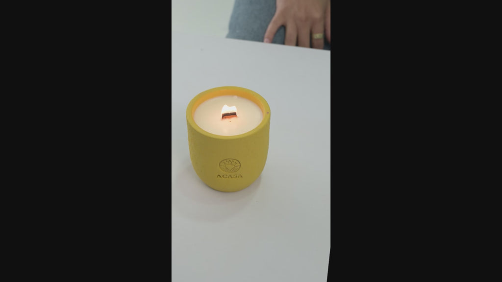 ACASA Handmade Citrus Scented Candle, 240 g – Natural Essential Oils, Wooden Wick, Reusable Pottery Jar
